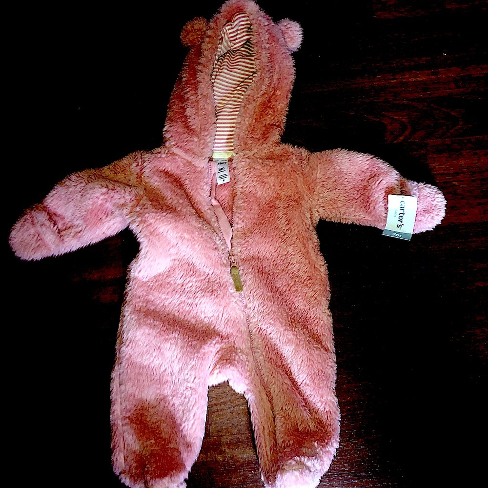 It’s a little jump suit winter coat for baby’s